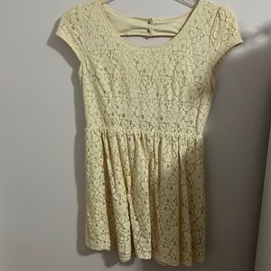 Forever 21 lace cream dress